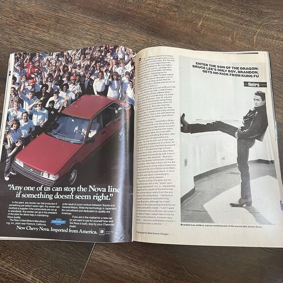 People Magazine Feb 3 1985 Vol 25 No 5 Bette Midler Liz Taylor Stevie Wonder - Picture 5 of 11